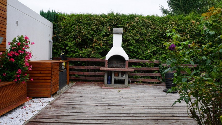 Terrasse mit Auenkamin Einfamilienhaus Leipzig