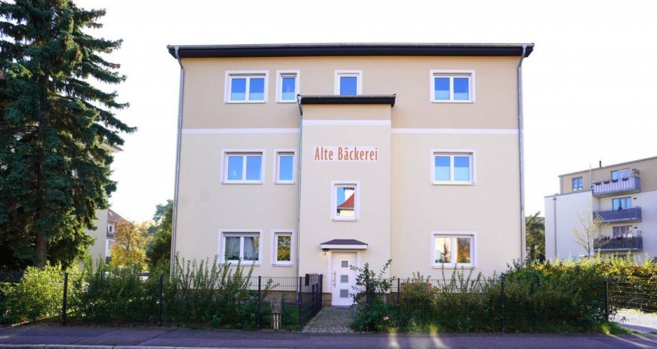 Hausansicht vorn Penthousewohnung Dresden