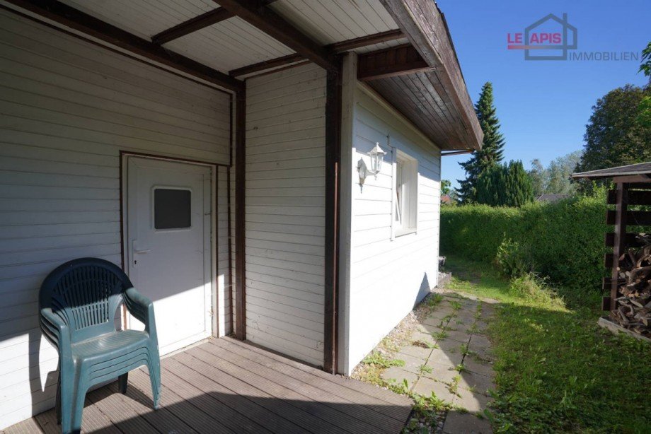 Terrasse inkl. Zugang zum Keller hinten Bungalow Borsdorf / Panitzsch