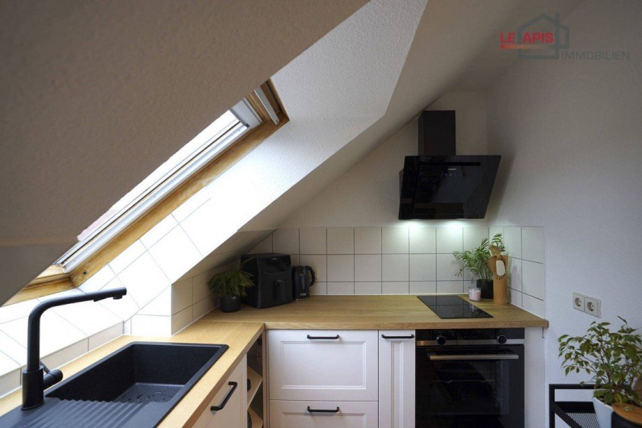 Kche mit EBK v. Mieter Bild 3 Dachgeschosswohnung Leipzig