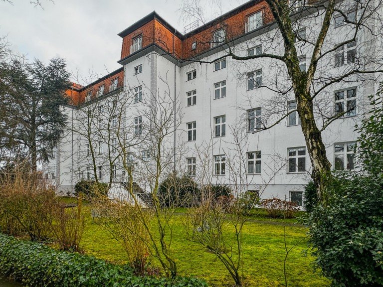 Aussenansicht Neuss Maisonettewohnung +++WOHNEN IM EHEM.KLOSTER SAN.-TOP 4-R-MAISONETTE-WG IN NEUSS MIT BALKON UND TG+++