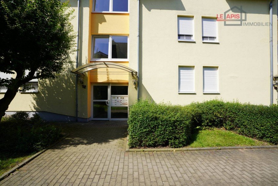 Hauseingang Etagenwohnung Zwenkau